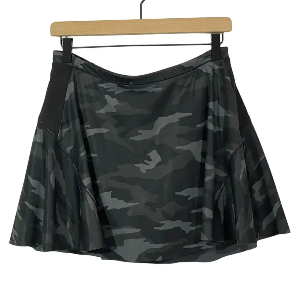 Athleta Match Point Printed Skort in Supersonic - Black Camo - Small